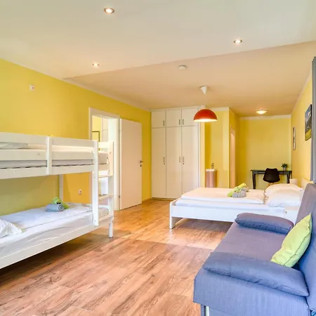 Annemarie Τσελ αμ Ζέε